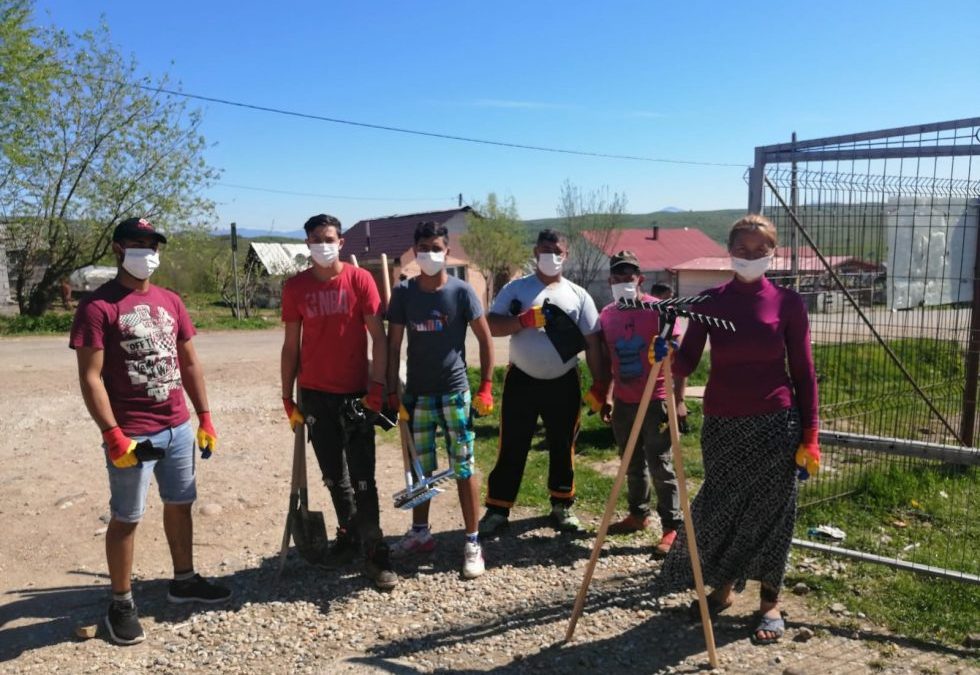 Community Event in Ponorata – Cleaning the village